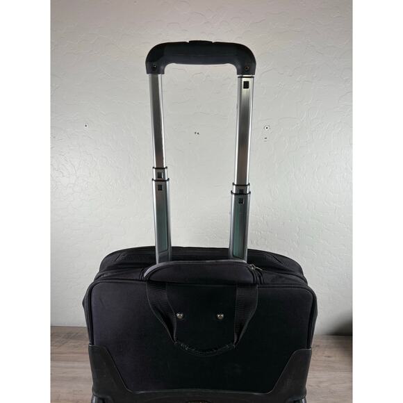 Samsonite Wheeled Business Brief Computer Laptop Case EUC - Picture 8 of 8